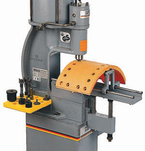 332.17.400.00  Приспособление для инверсной клепки накладок к стенду N332